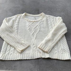 Mudd White Cream Knit Sweater Crewneck